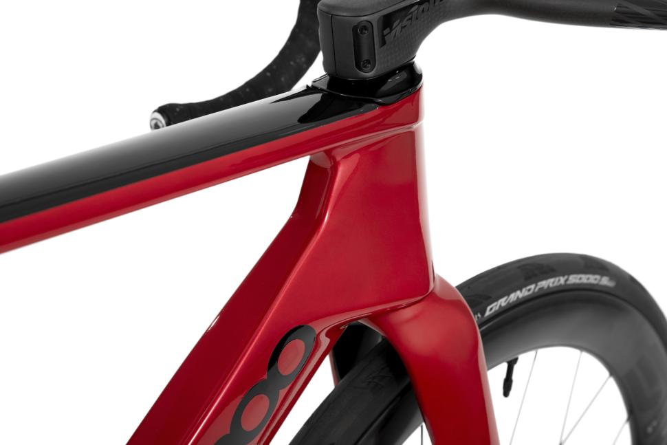 2025 Quintana Roo Service Course aero road bike