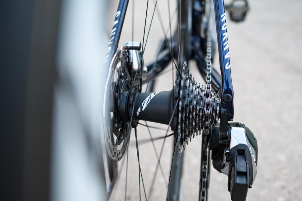 12 - SRAM, Zipp