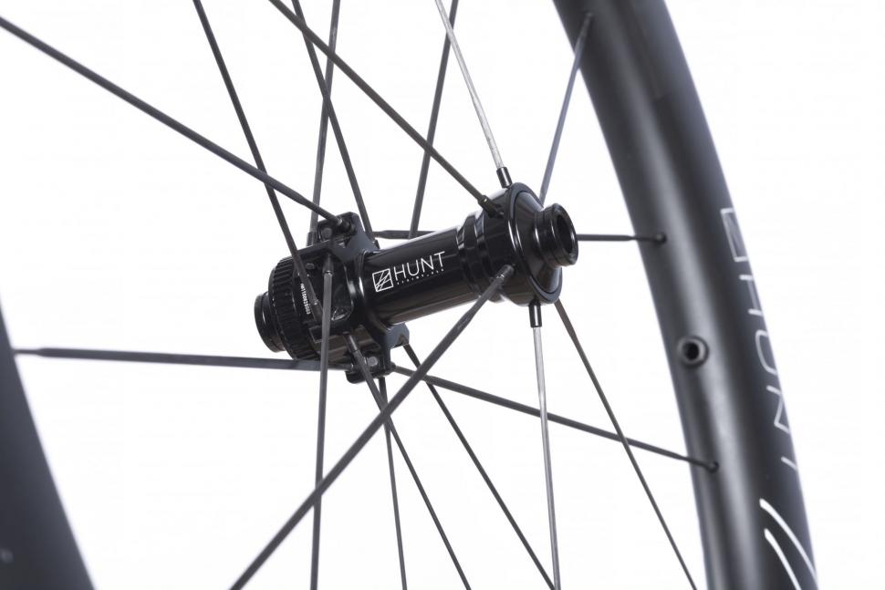 2022 Hunt 48 Limitless Carbon Spoke Disc wheel front hub