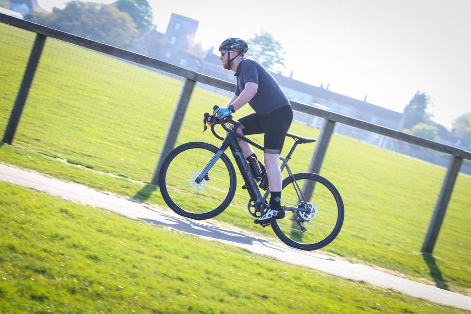 2020 Canyon Endurace ON Al riding-5.jpg