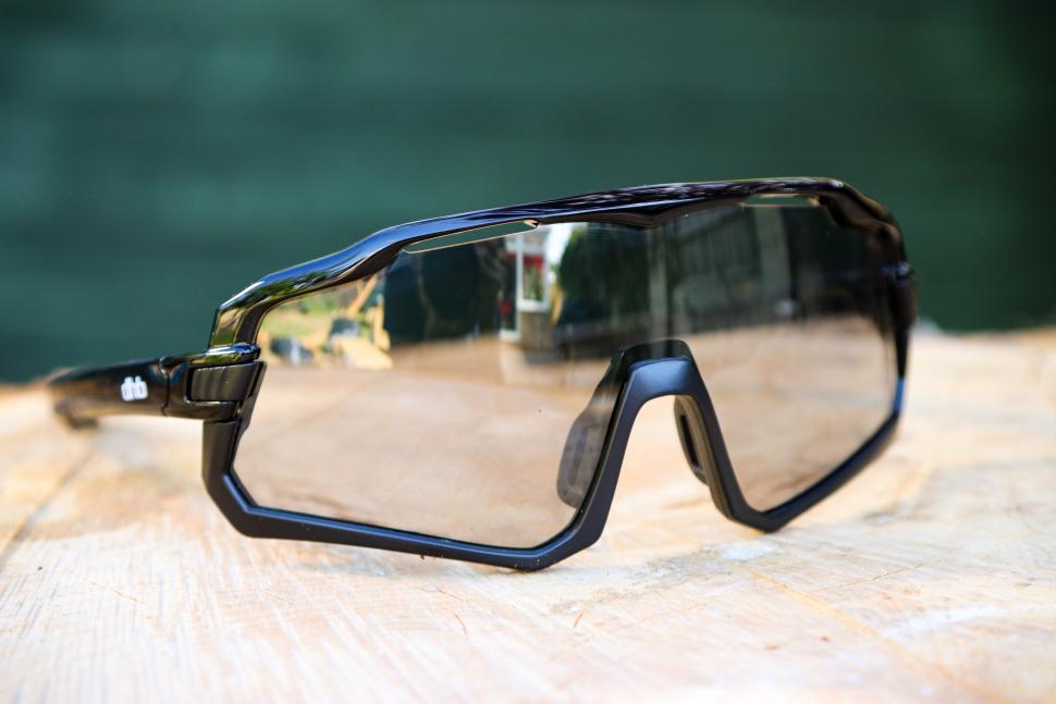 2020 dhb Vector Photochromatic lense sunglasses.jpg