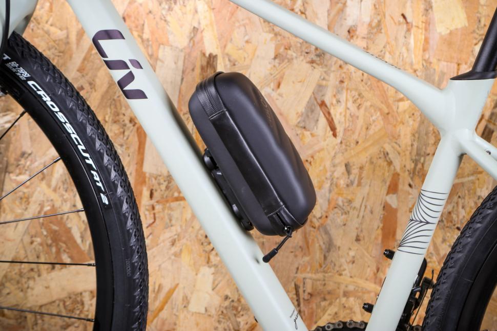 2020 Fidlock TWIST Toolbox - on bike.jpg
