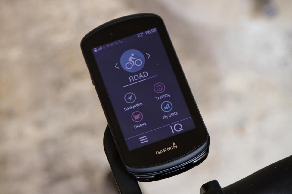 2020 Garmin Edge 1030 Plus - home screen road.jpg