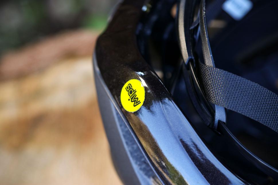 2020 Giro Agilis MIPS helmet - MIPS logo.jpg