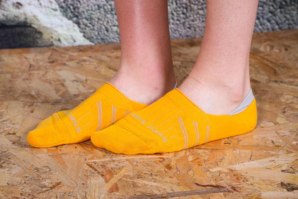 2020 Showers Pass Tempo Socks No Show 1.jpg