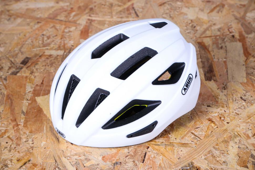 2021 Abus Macator MIPS helmet.jpg