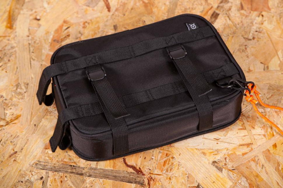 2021 Alba Optics Division bag - back.jpg