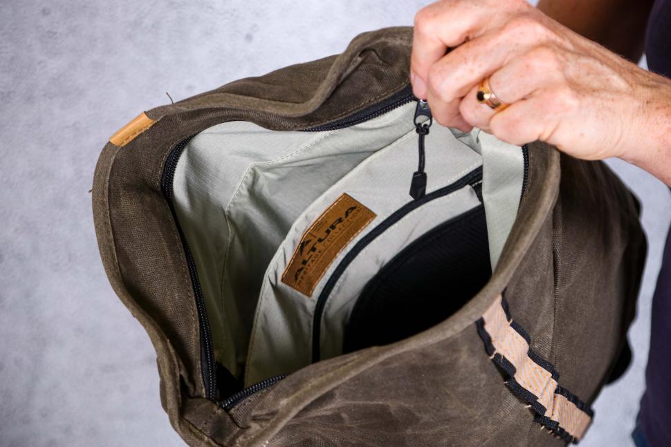 2021 Altura Heritage 12L Backpack - inside.jpg