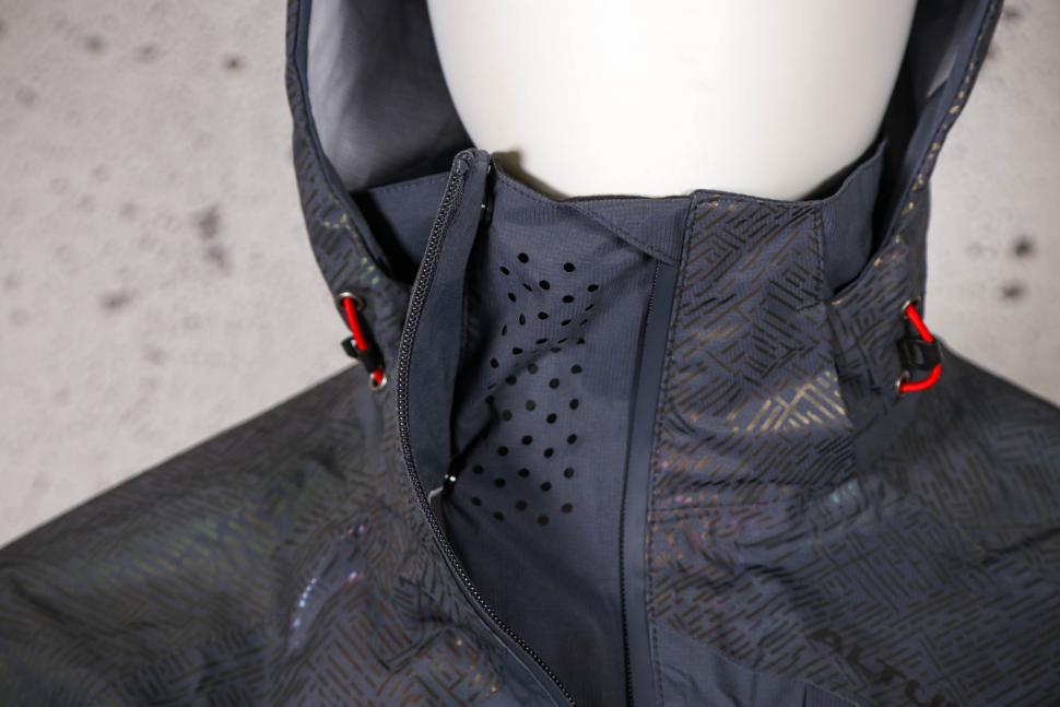 2021 Altura Nightvision Hurricane Waterproof Jacket - collar panel.jpg