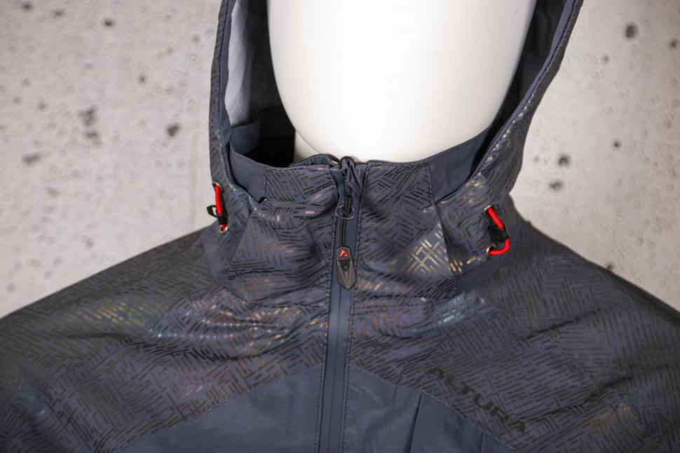2021 Altura Nightvision Hurricane Waterproof Jacket - collar.jpg