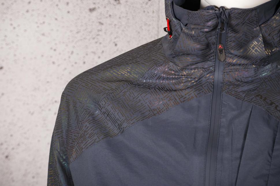 2021 Altura Nightvision Hurricane Waterproof Jacket - shoulder.jpg