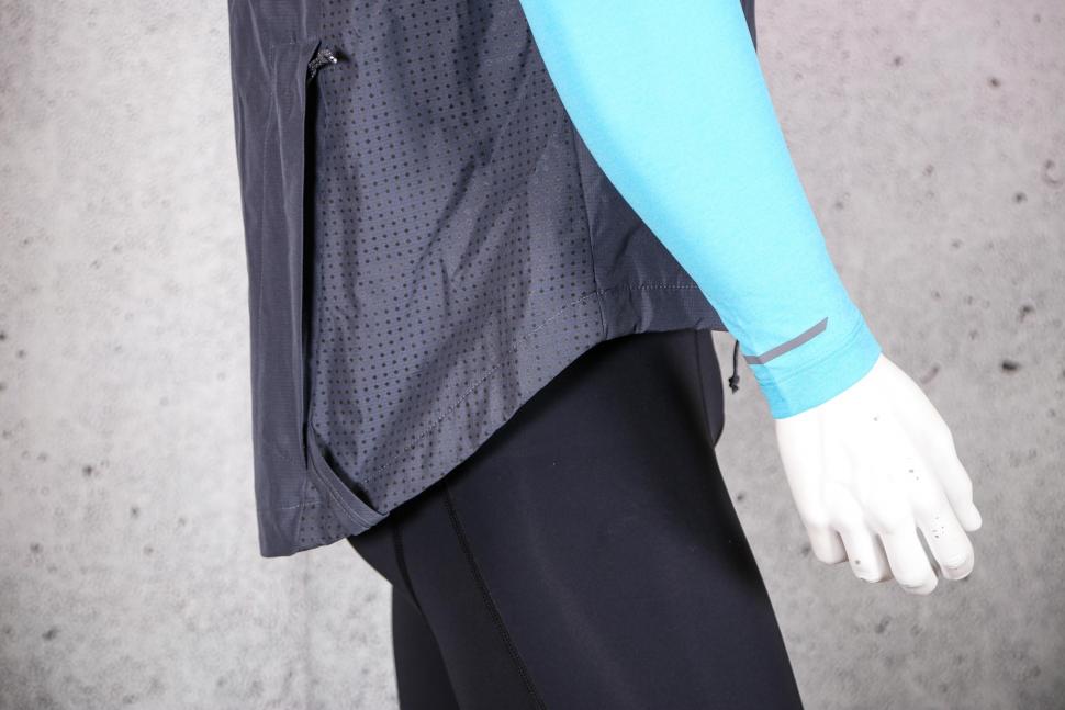 2021 Altura Nightvision Storm Thermal Gilet - drop.jpg