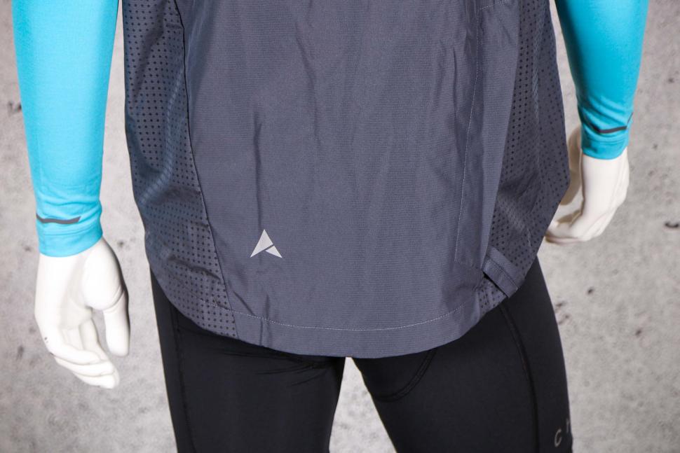 2021 Altura Nightvision Storm Thermal Gilet - tail.jpg