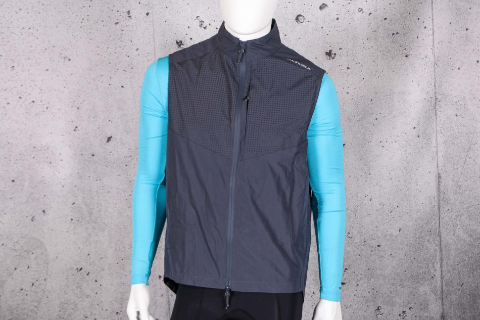 2021 Altura Nightvision Storm Thermal Gilet.jpg