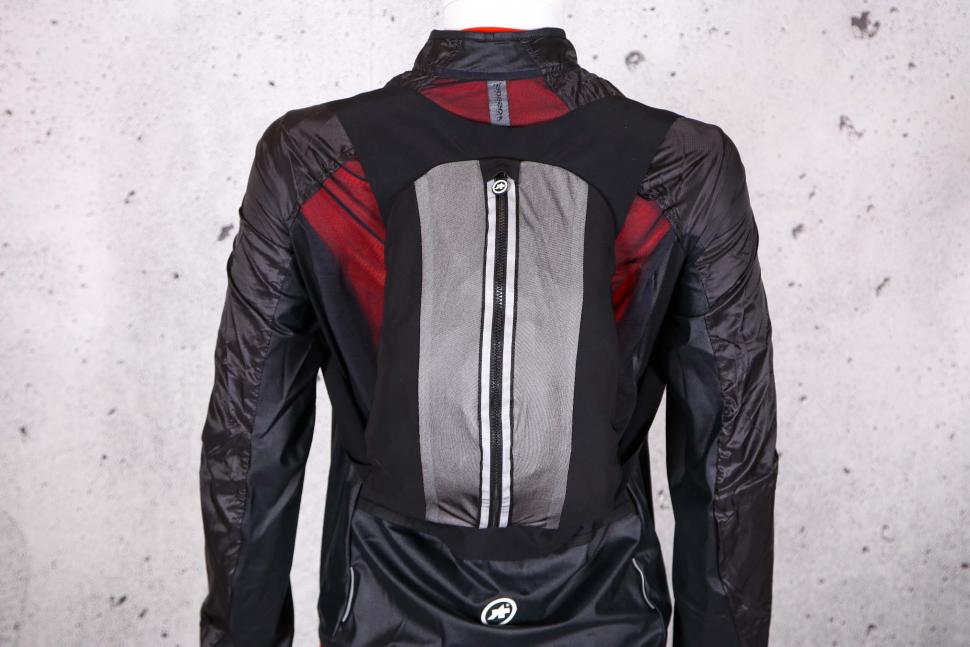 2021 Assos Assosoires Spider Bag G2.jpg