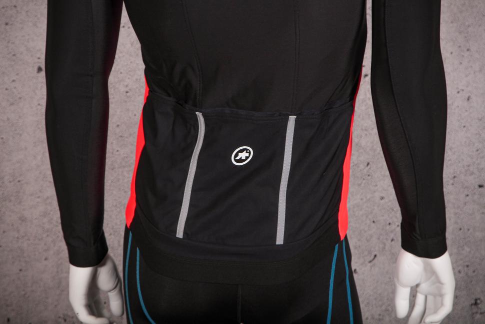 2021 Assos Mille GT Winter Jacket Evo - pockets