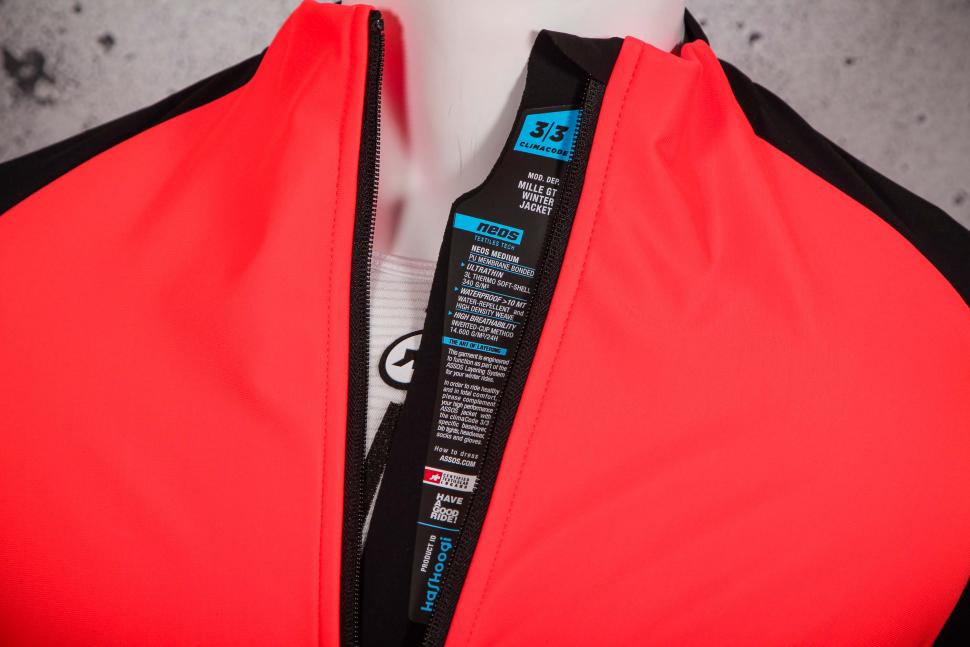 2021 Assos Mille GT Winter Jacket Evo - zip detail