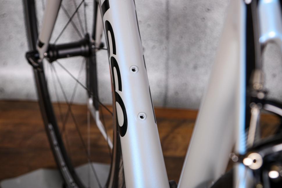 2021 Basso Diamante Caliper Chorus 12x - bosses 1.jpg