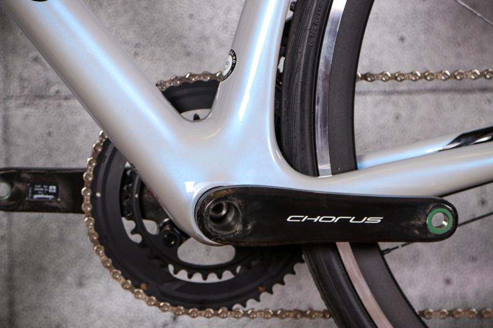 2021 Basso Diamante Caliper Chorus 12x - bottom bracket.jpg