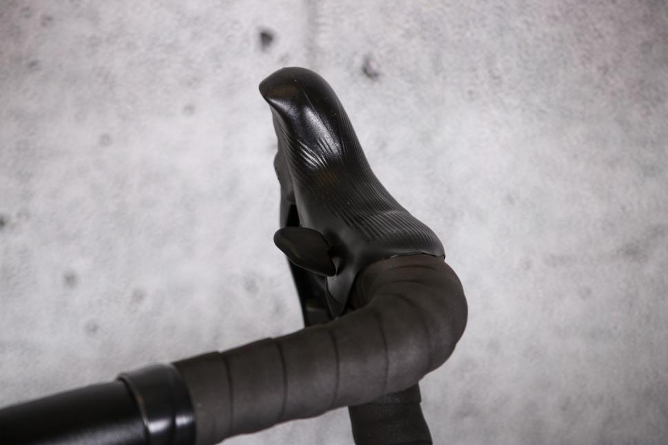 2021 Basso Diamante Caliper Chorus 12x - shifter.jpg