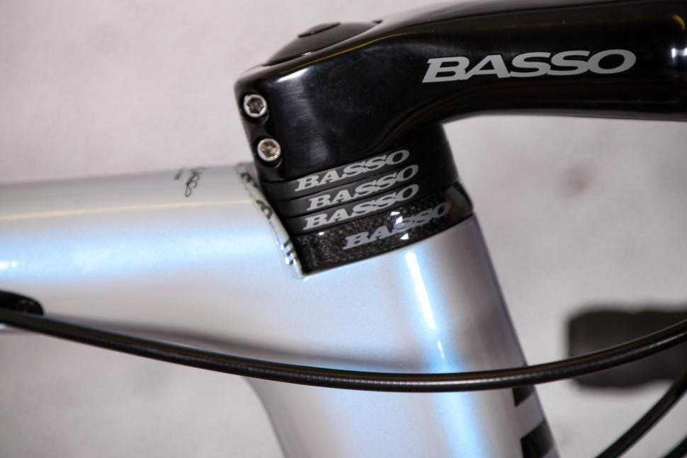2021 Basso Diamante Caliper Chorus 12x - spacers.jpg