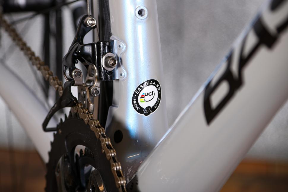 2021 Basso Diamante Caliper Chorus 12x - UCI sticker.jpg