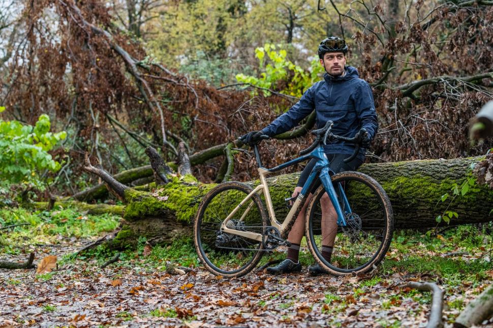2021 Bianchi Arcadex action - 3.jpeg