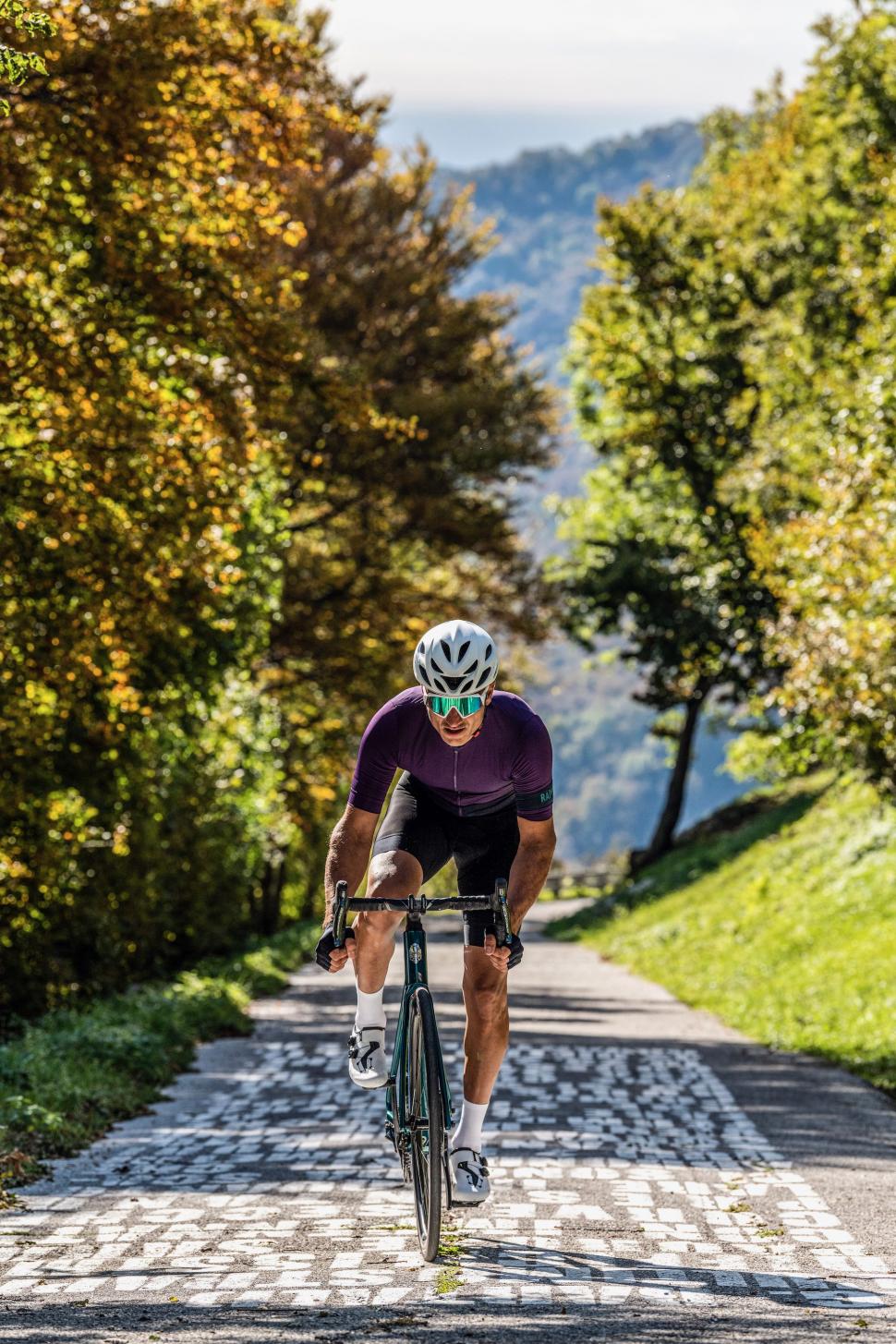 2021 Bianchi Specialissima CV Disc action - 2.jpeg