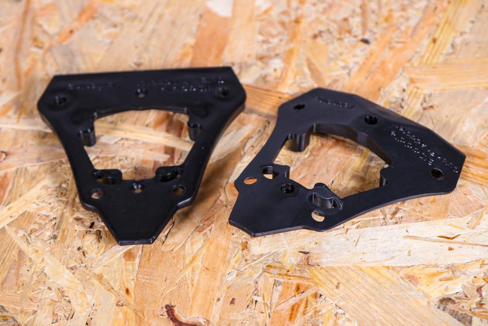2021 BiSaddle EXT Stealth - fixings.jpg