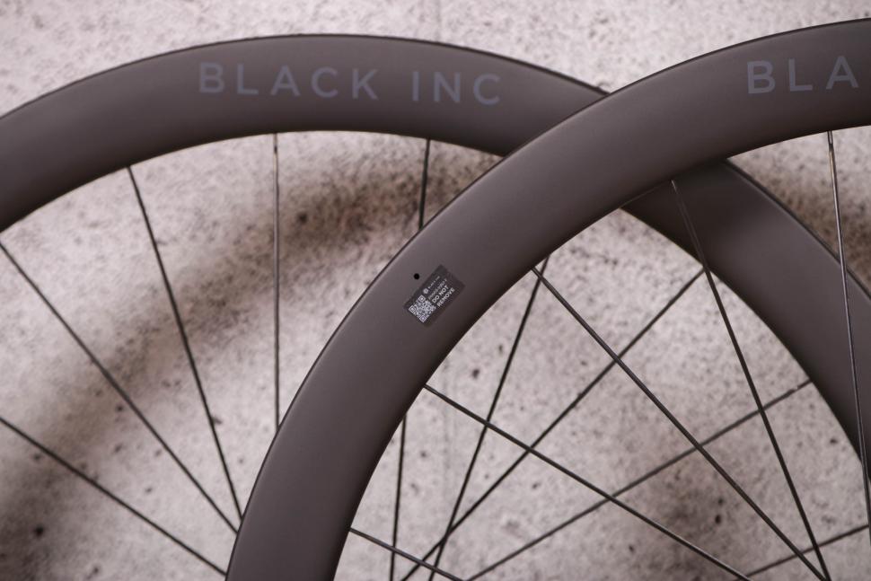 2021 Black Inc FORTY FIVE wheelset - rim detail 3.jpg