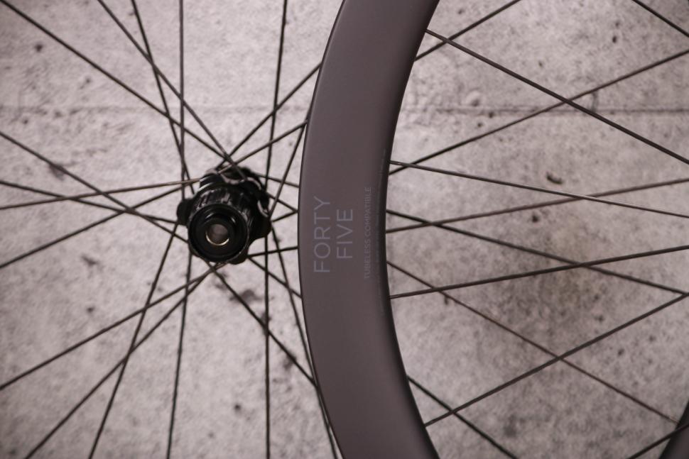 2021 Black Inc FORTY FIVE wheelset - rim detail 4.jpg