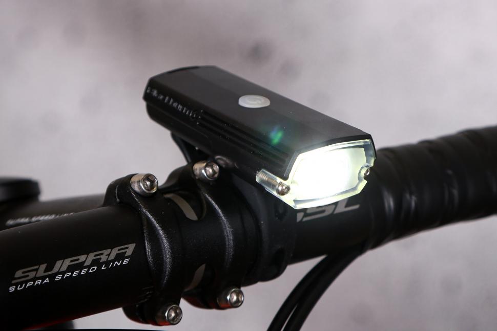 2021 Blackburn Dayblazer 550 Front Light - front.jpg