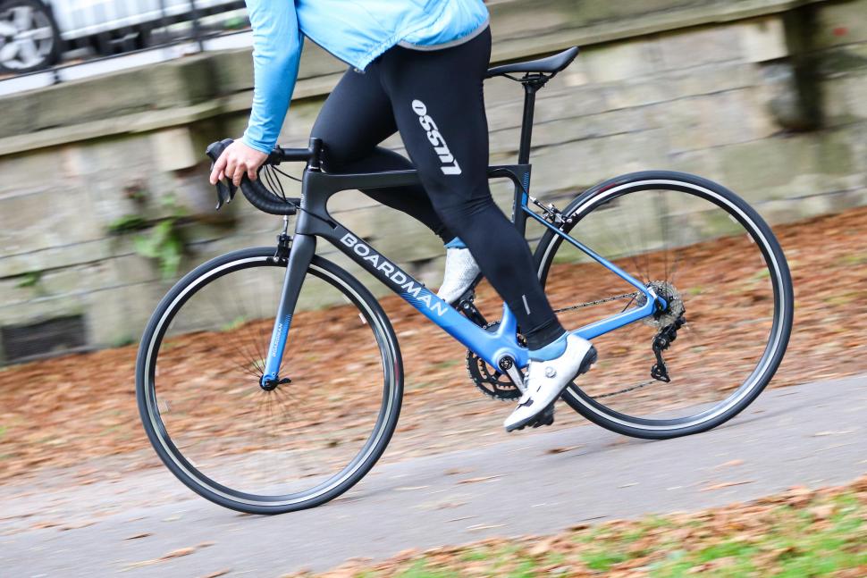 2021 Boardman SLR 8.9 Carbon - riding 2.jpg