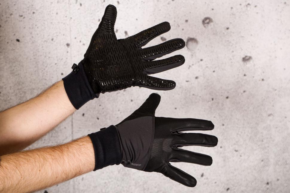 2021 Bontrager Circuit Windshell Cycling Gloves.jpg