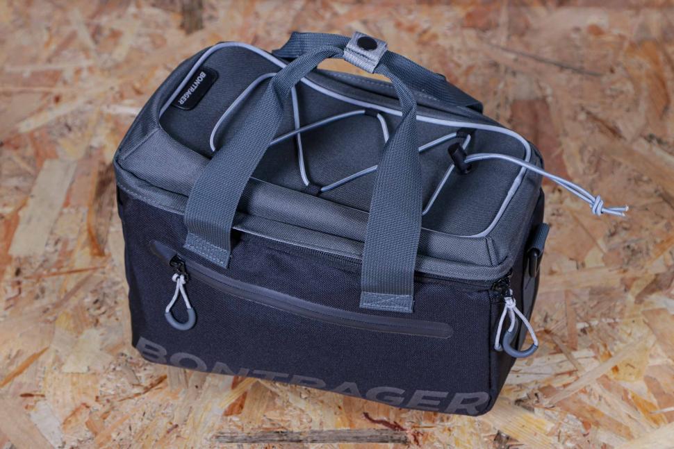 2021 Bontrager MIK Commuter Boot Bag - side.jpg