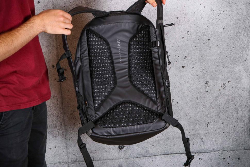 2021 Camelbak H.A.W.G Commute 30 Backpack - back padding.jpg