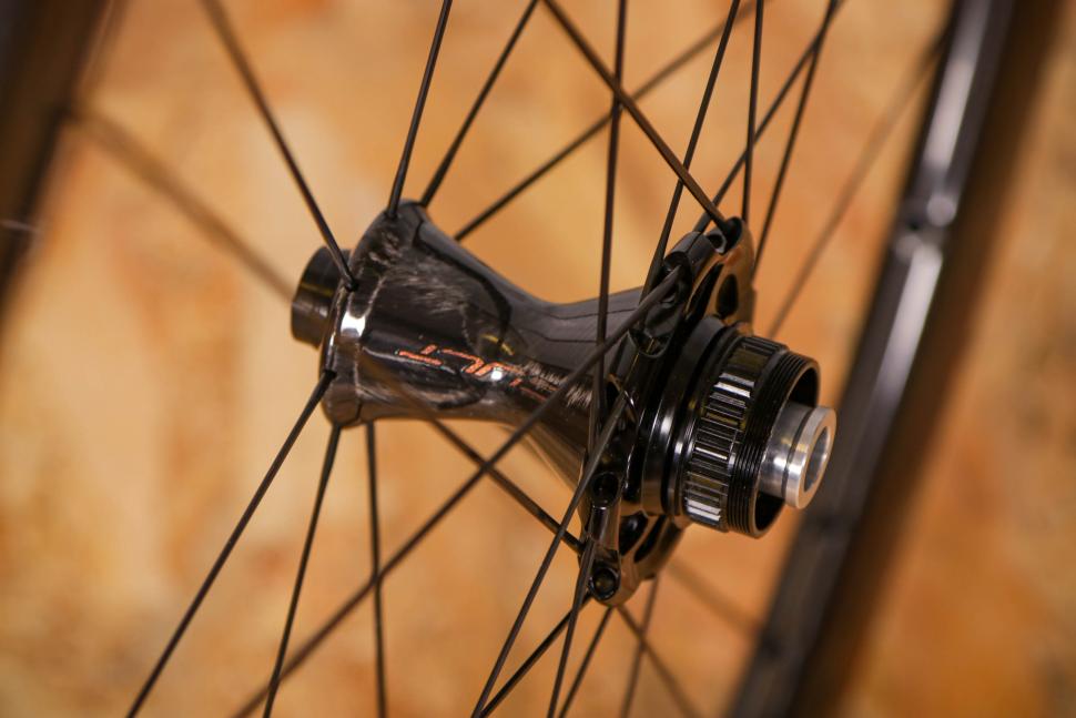 2021 Campagnolo Bora Ultra WTO 45 DB wheelset - front hub 1.jpg