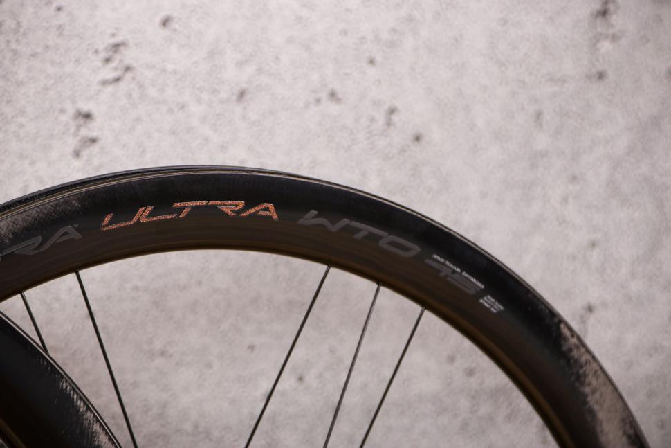 2021 Campagnolo Bora Ultra WTO 45 DB wheelset - rim detail 4.jpg