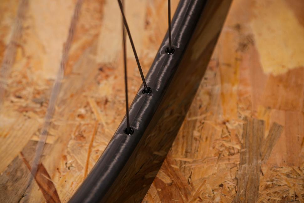 2021 Campagnolo Bora Ultra WTO 45 DB wheelset - spokes.jpg