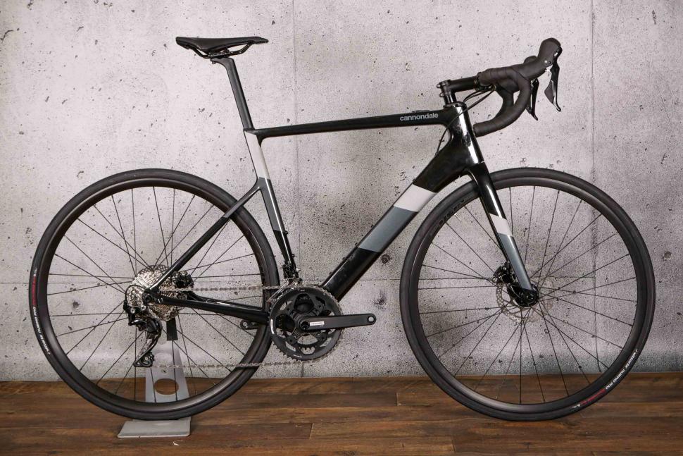 2021 Cannondale SuperSix Evo Neo 3.jpg