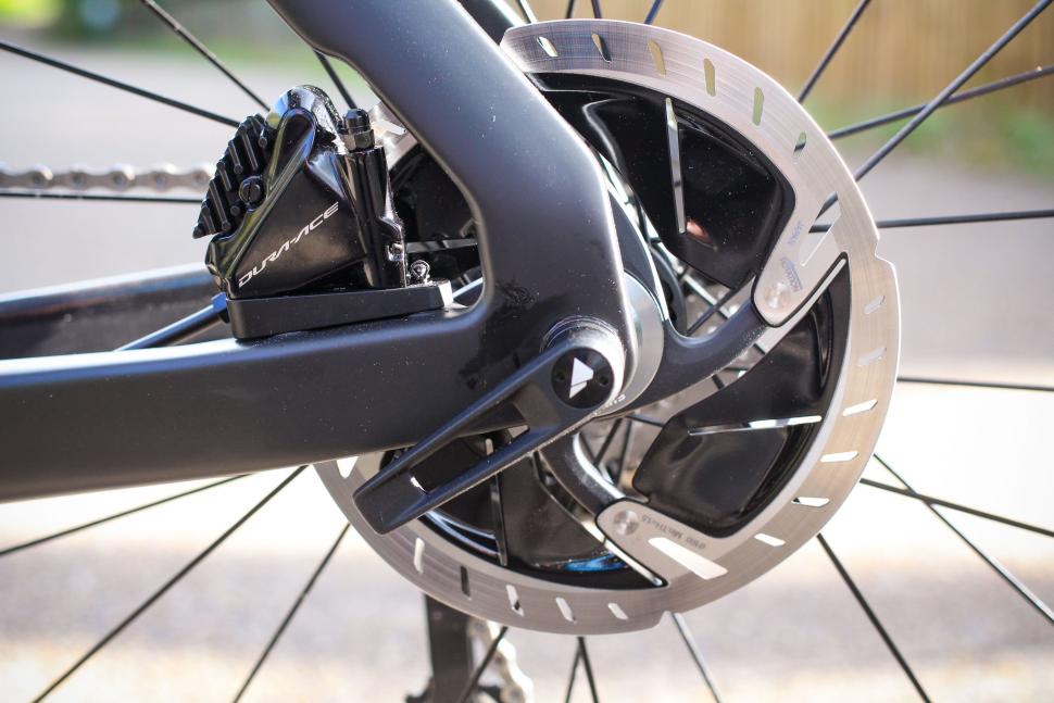 2021 Canyon Aeroad CFR Dura Ace Di2 - rear disc brake.jpg
