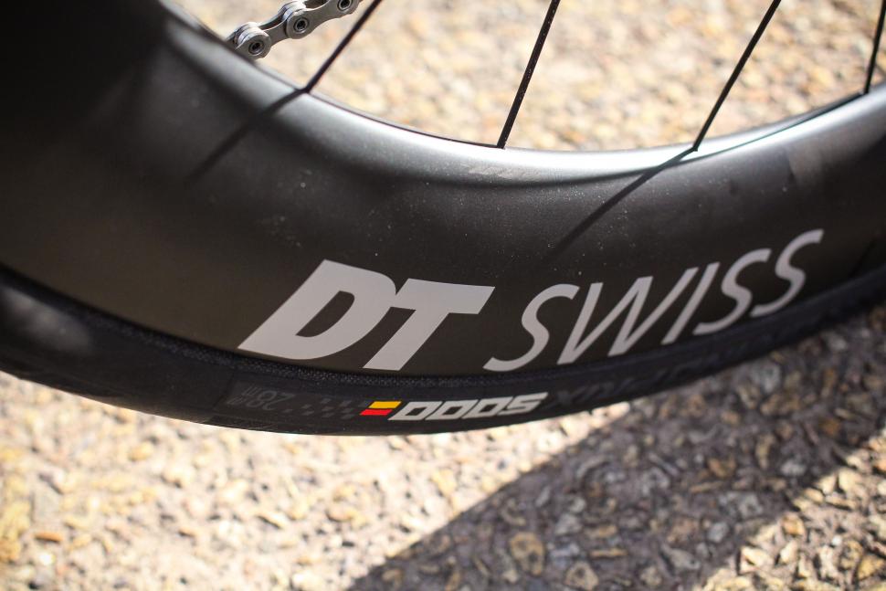 2021 Canyon Aeroad CFR Dura Ace Di2 - rim.jpg