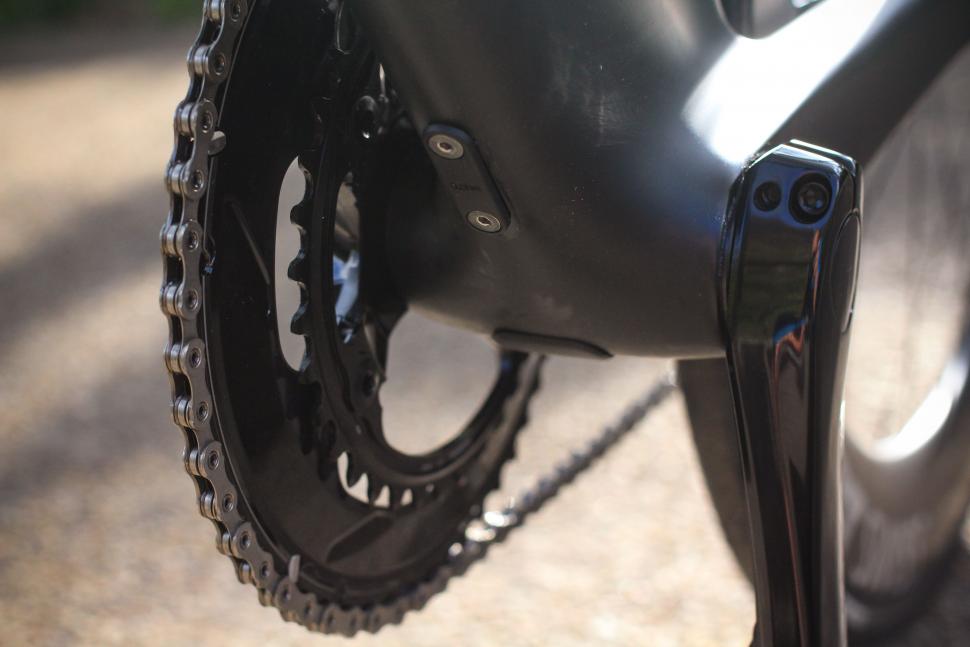2021 Canyon Aeroad CFR Dura Ace Di2 - underside of bottom bracket.jpg