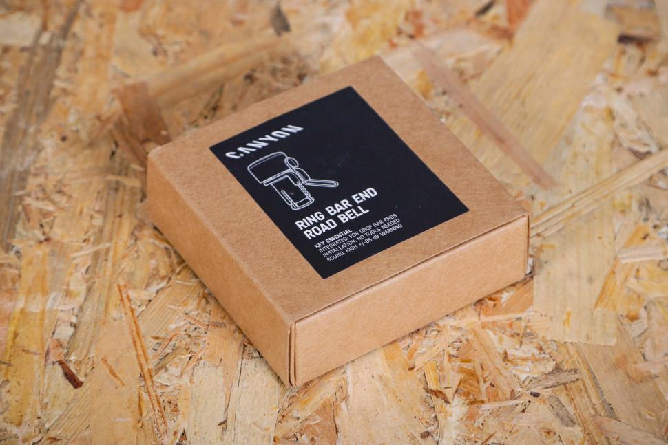 2021 Canyon RING Bar End Bell - boxed 1.jpg