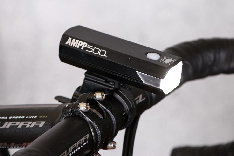 2021 Cateye AMPP 500 Front Light.jpg