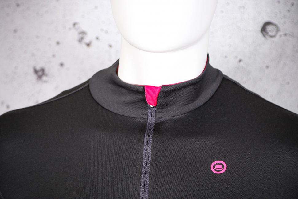 2021 Chapeau Mens Long Sleeved Etape Merino Jersey - collar.jpg