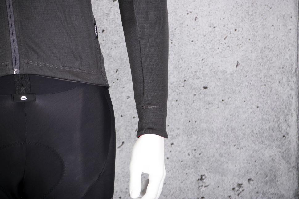 2021 Chapeau Mens Long Sleeved Etape Merino Jersey - cuff.jpg