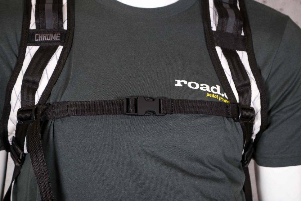 2021 Chrome Tensile Ruckpack - chest strap.jpg