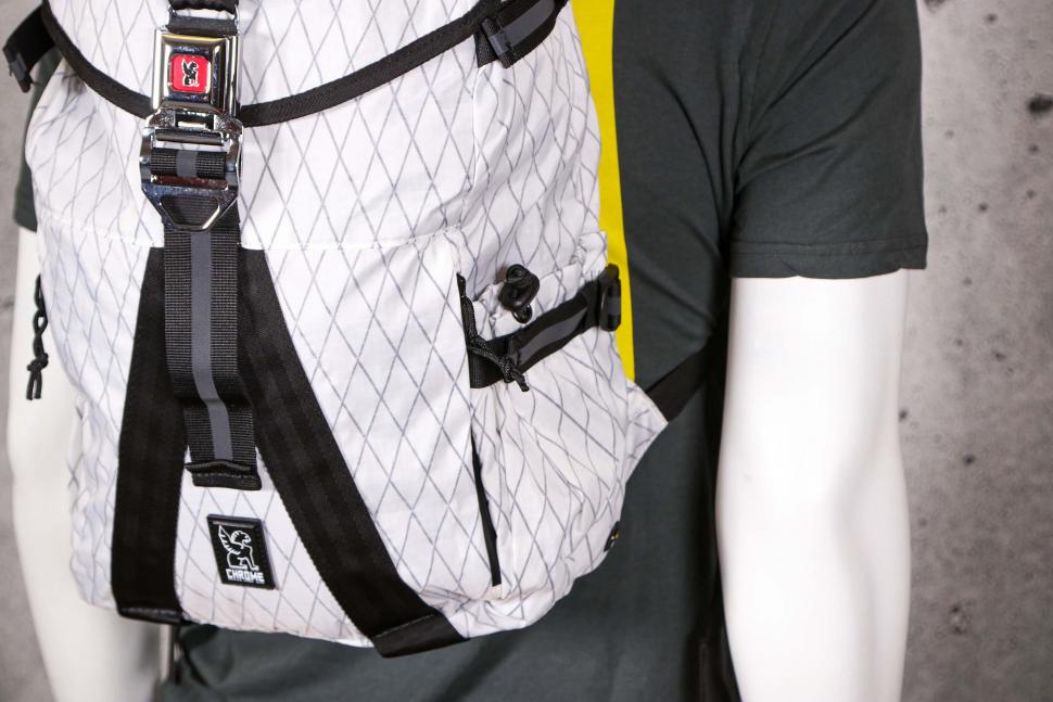 2021 Chrome Tensile Ruckpack - sid epocket detail.jpg