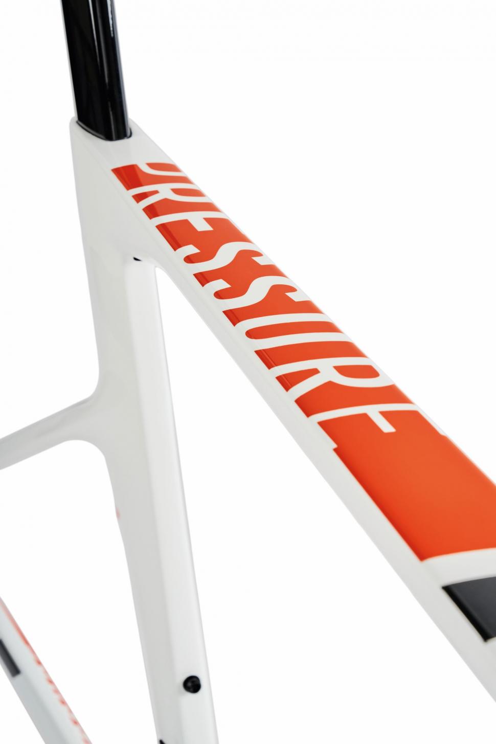 2021 Cinelli Pressure top tube - 1.jpeg